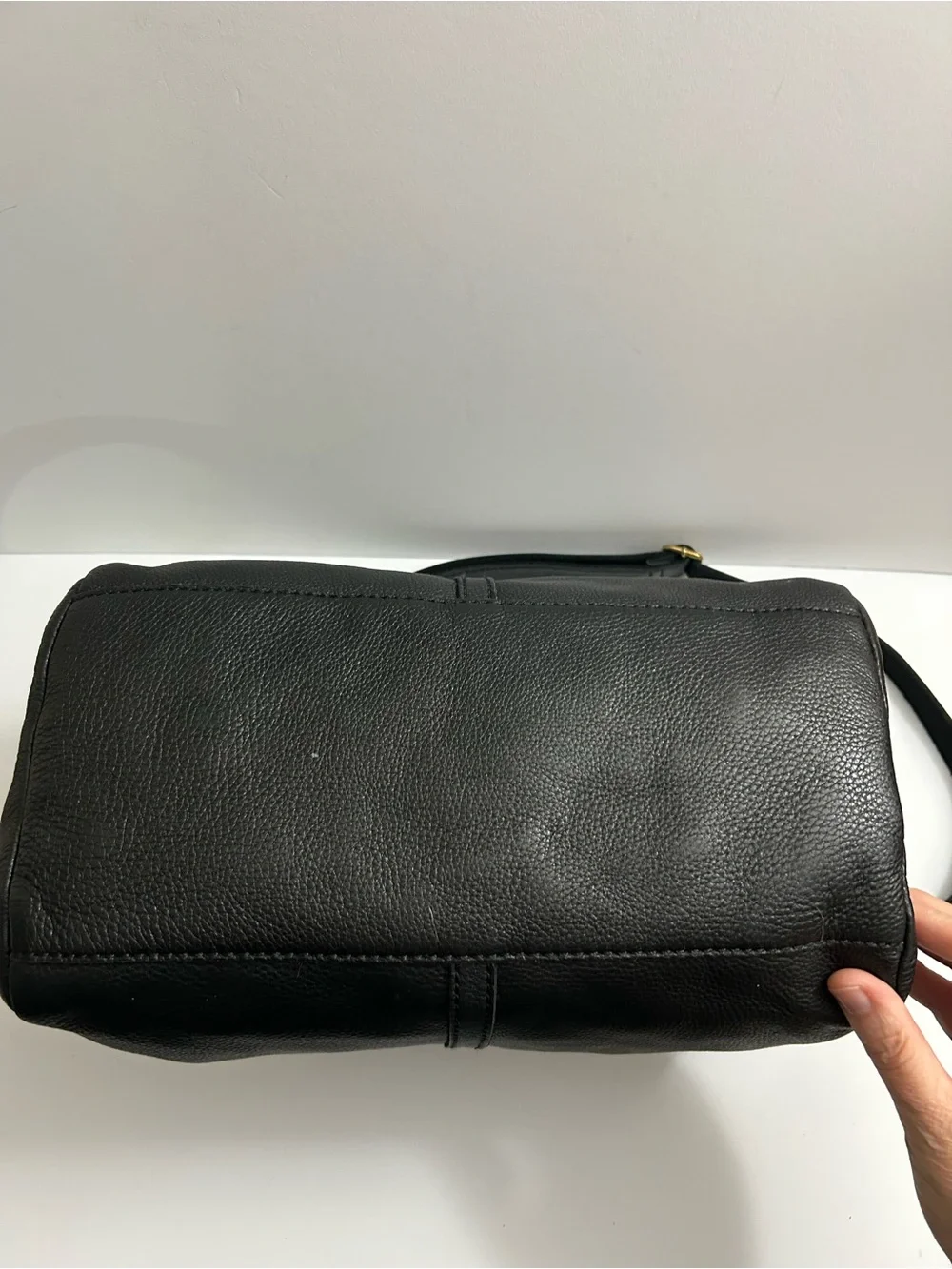 Fossil - Erin Satchel in Black Pebbled Leather with brass Hardware